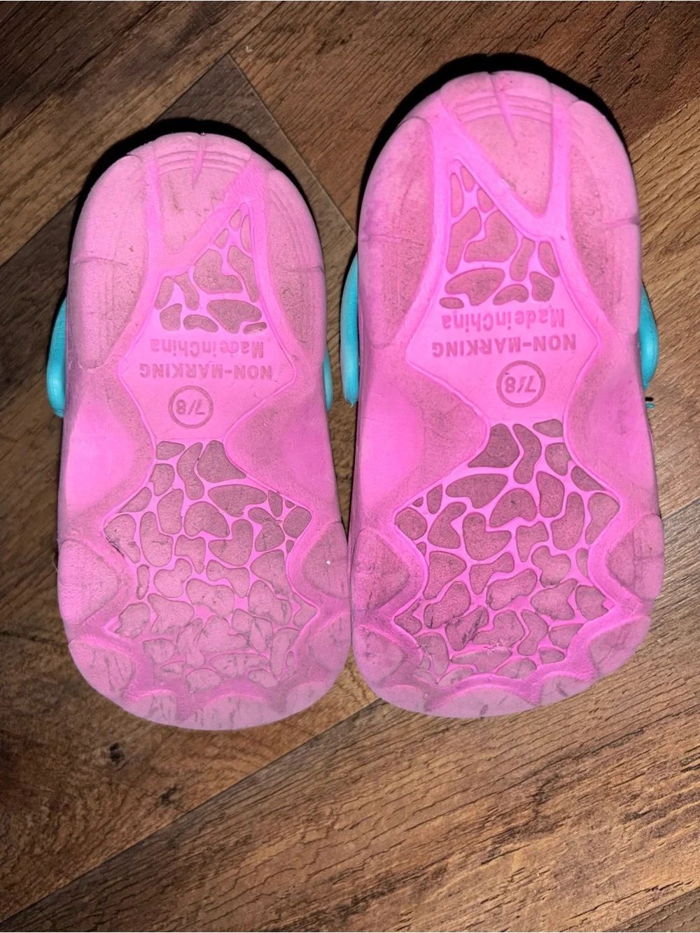 N/A bright pink